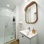 Le Refuge, Pet Friendly, Free Parking Apartment *